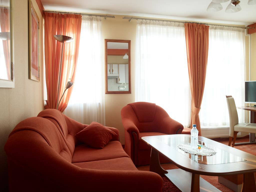 Hotel Atrium Nowy Tomyśl 部屋 写真