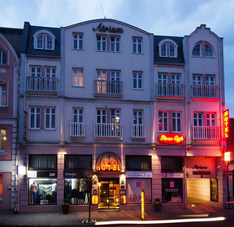 Hotel Atrium Nowy Tomyśl エクステリア 写真
